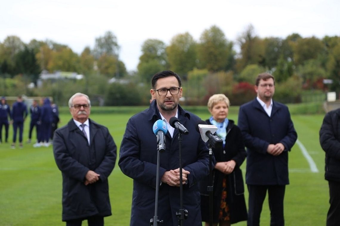 Daniel Obajtek w Elblągu obiecywał, ale ceny już rosną