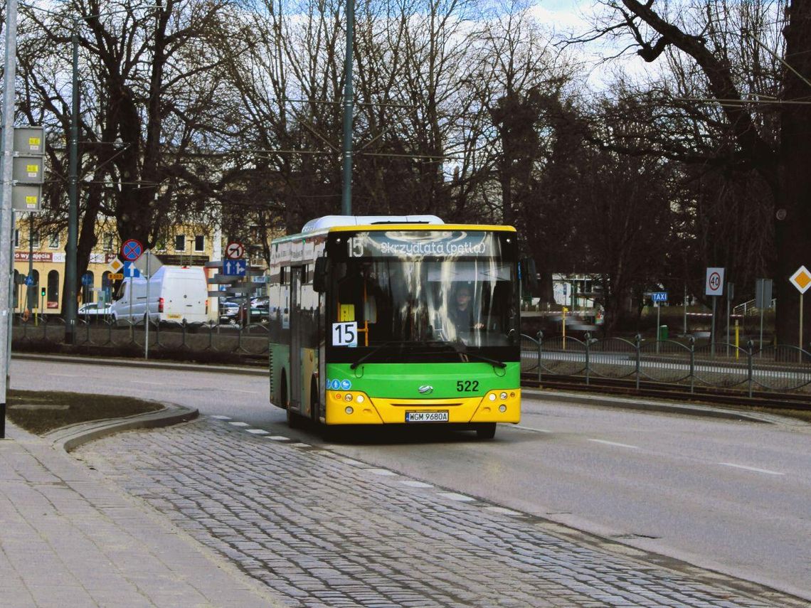Darmowa komunikacja i specjalne linie do cmentarzy