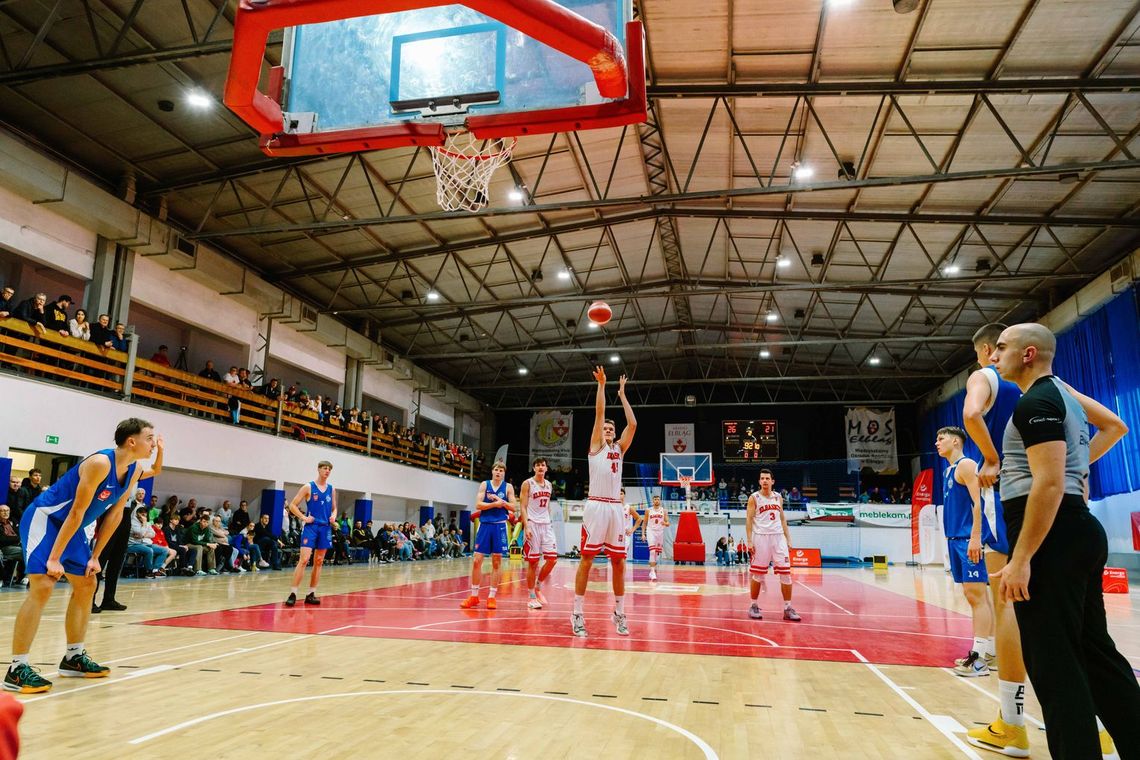 Elbasket będzie skakał z Kangurami