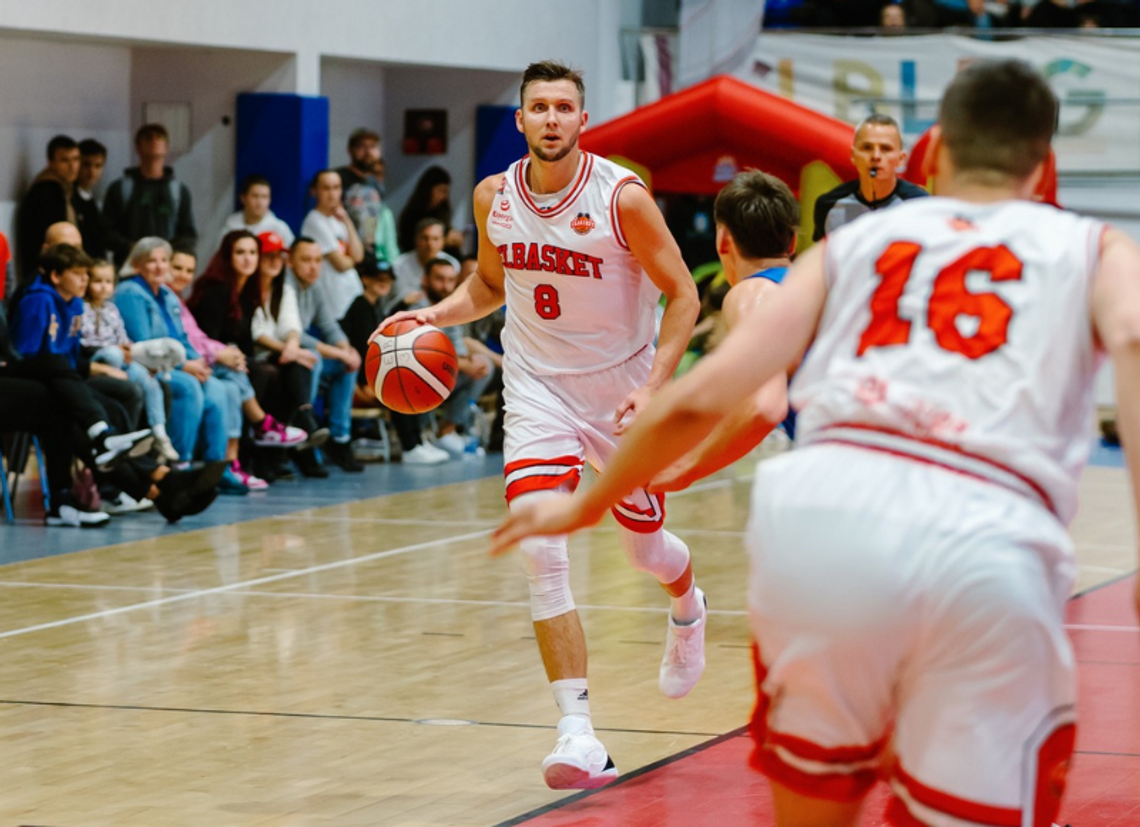 Elbasket z Treflem w Elblągu