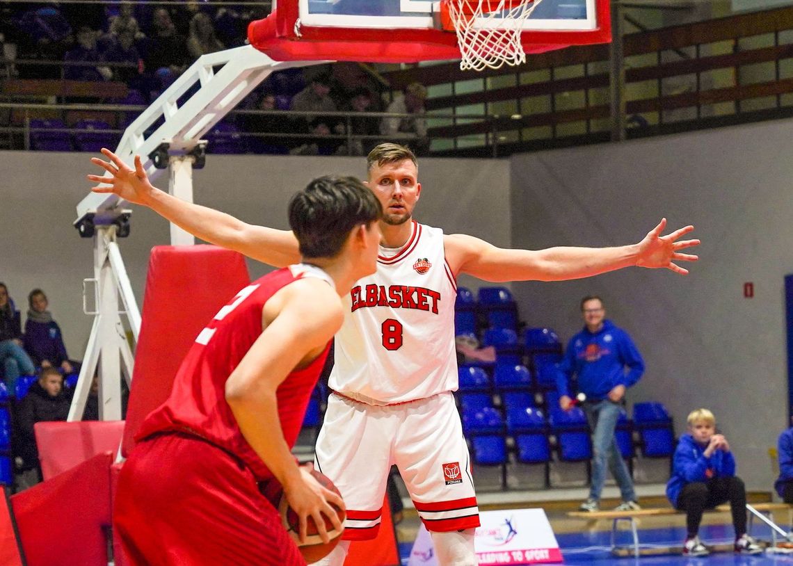 Elbasket zagra w Hali Mistrzów