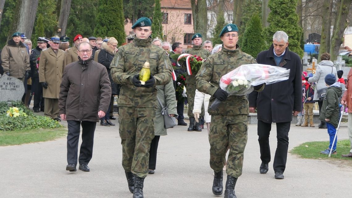 Elbląg uczcił 9 rocznicę Katastrofy Smoleńskiej Elbląg uczcił 9 rocznicę Katastrofy Smoleńskiej