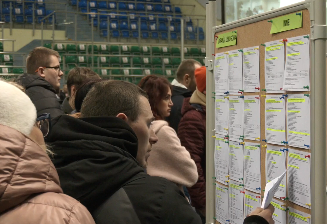 Elbląskie Targi Pracy szansą na zatrudnienie [WIDEO]