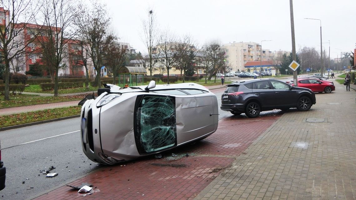 Ford wylądował na boku