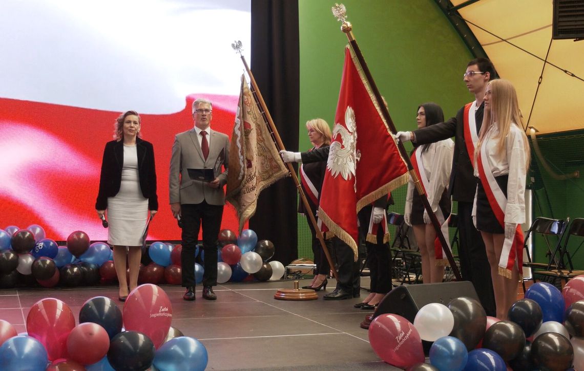 II LO w Elblągu świętuje dziś jubileusz 80-lecia [WIDEO]