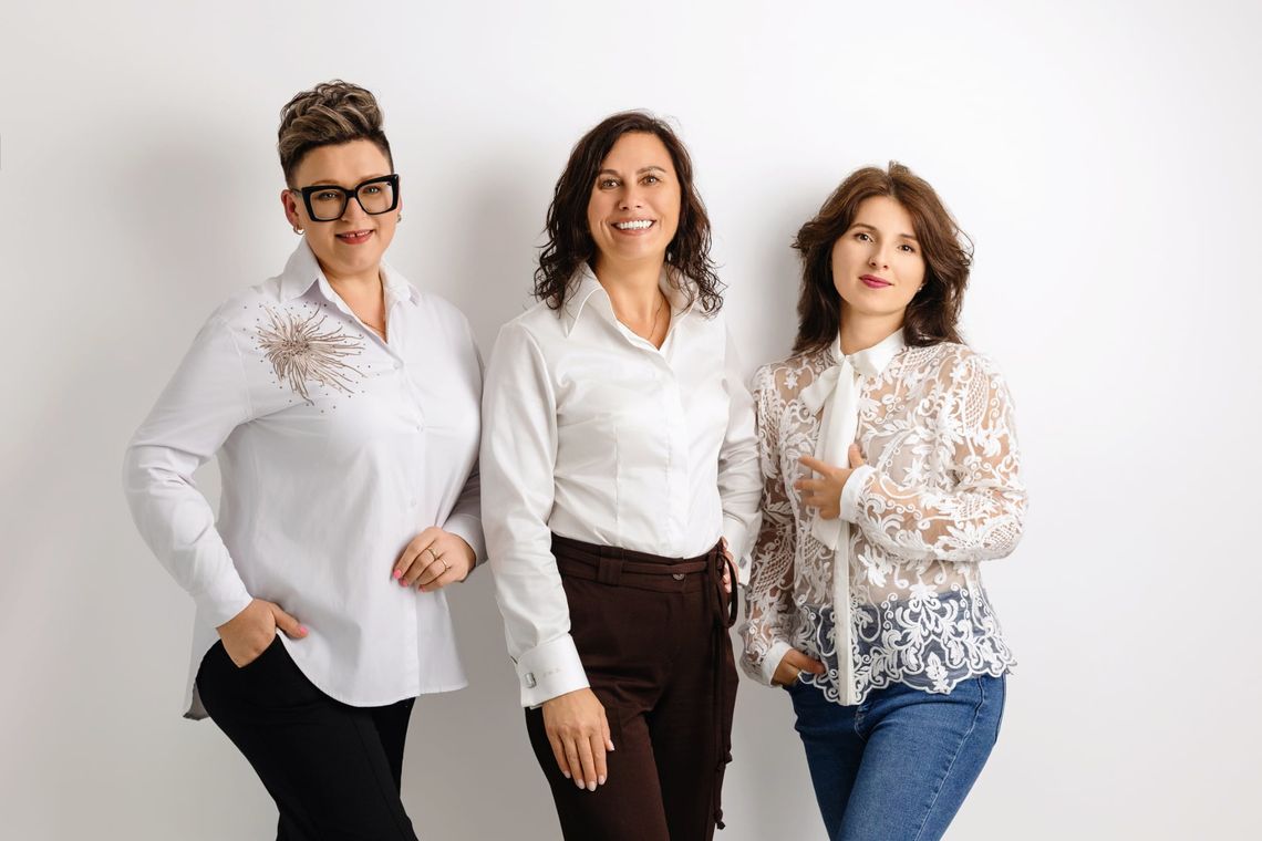 „JA” – dwie odsłony kobiecości. Wystawa, która uczy odwagi „JA” – dwie odsłony kobiecości. Wystawa, która uczy odwagi