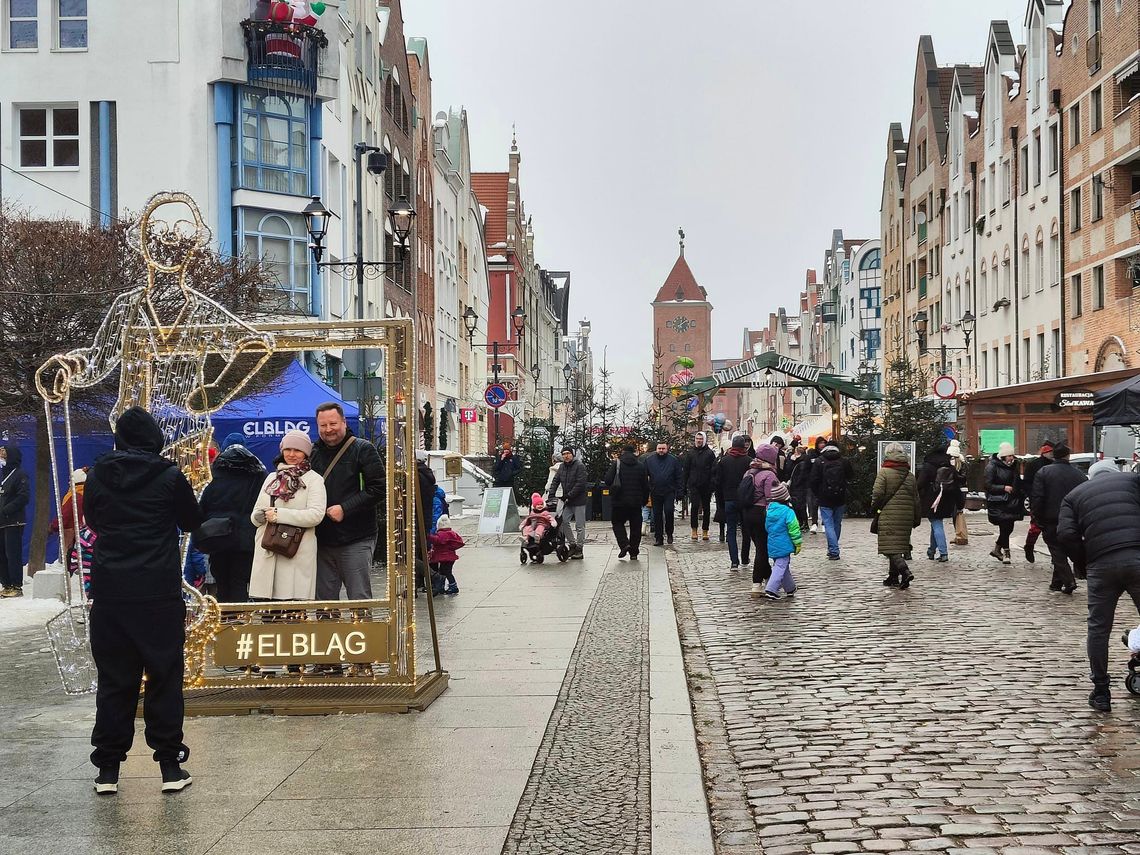 Jarmark świąteczny już otwarty! [FOTO]