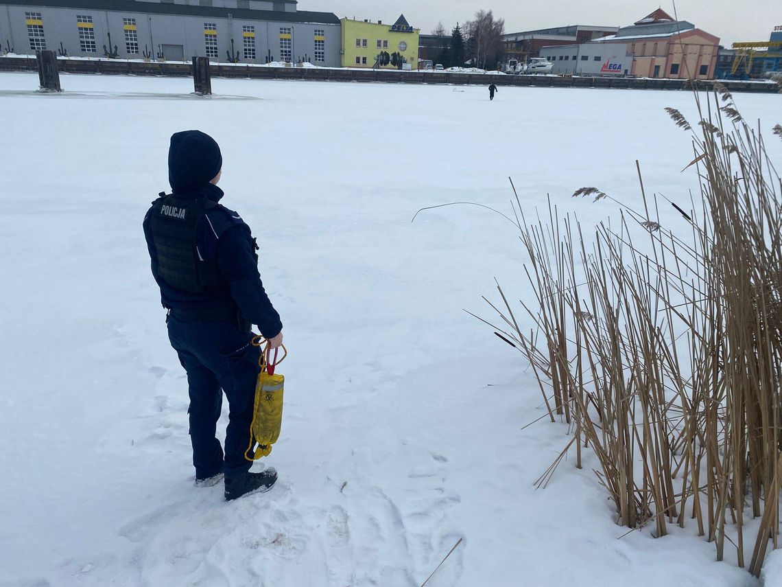 Jedno pęknięcie dzieliło go od tragedii. Interweniowała policja Jedno pęknięcie dzieliło go od tragedii. Interweniowała policja