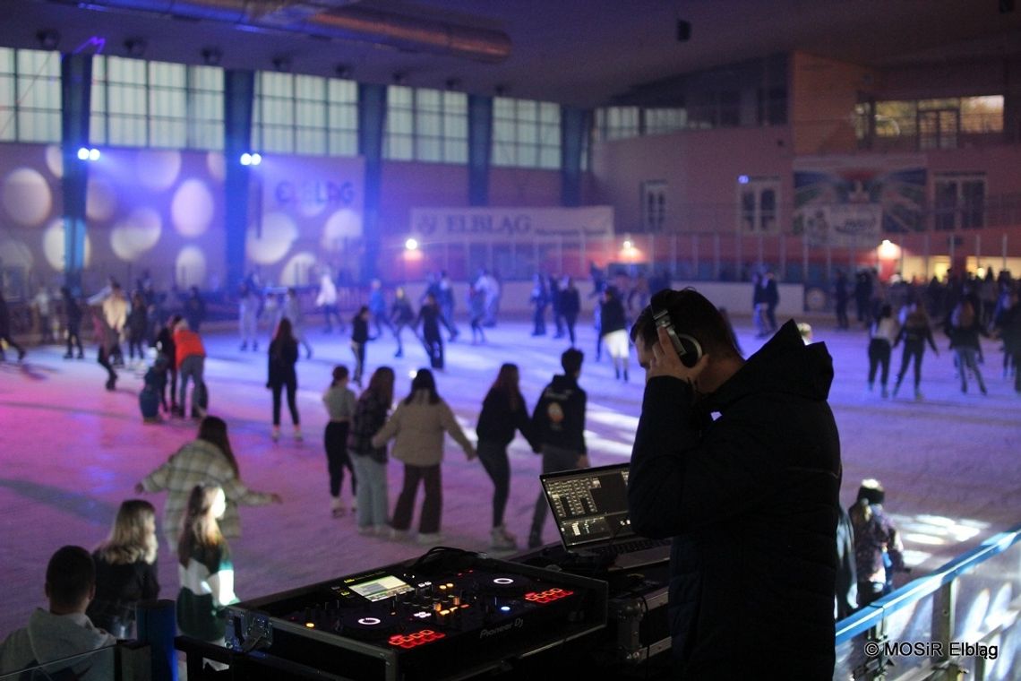 Jutro rusza sezon na lodowisku w Elblągu! Jutro rusza sezon na lodowisku w Elblągu!