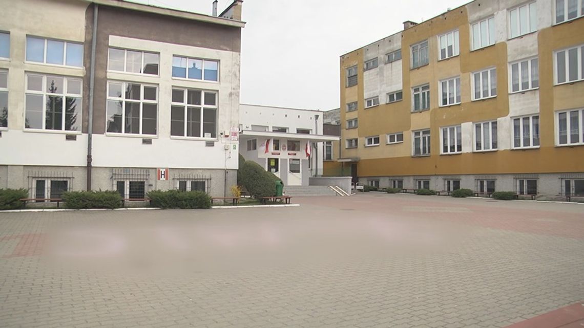 Kolejna szkoła w Elblągu przechodzi na zdalne