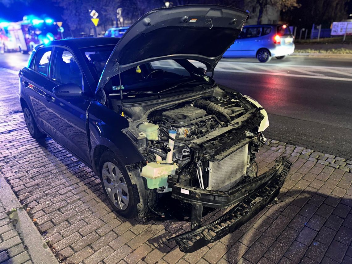 Kolizja przy Szpitalu Wojewódzkim. Policja wyjaśnia szczegóły zdarzenia Kolizja przy Szpitalu Wojewódzkim. Policja wyjaśnia szczegóły zdarzenia