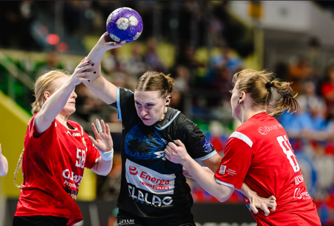 Kontrolowany mecz i nerwowa końcówka. Energa Start Elbląg triumfuje w meczu o dużą stawkę