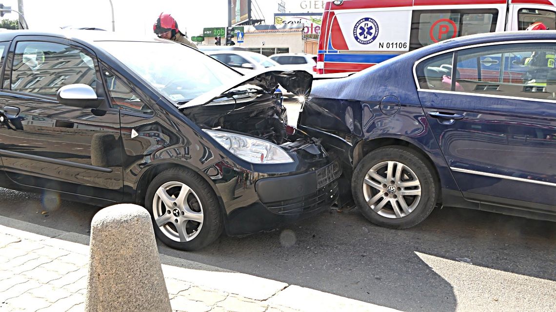 Korek na Al. Grunwaldzkiej - zderzyły się dwa samochody