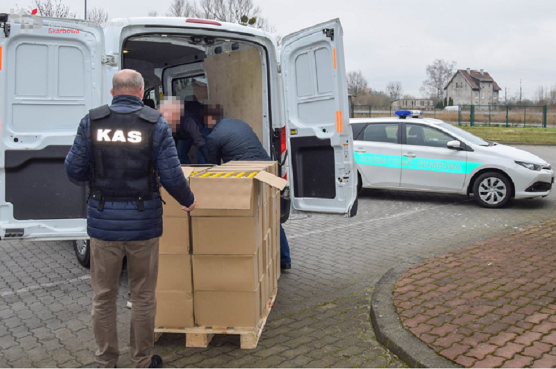 Koronawirus. Spirytus z przemytu trafi do elbląskiego szpitala