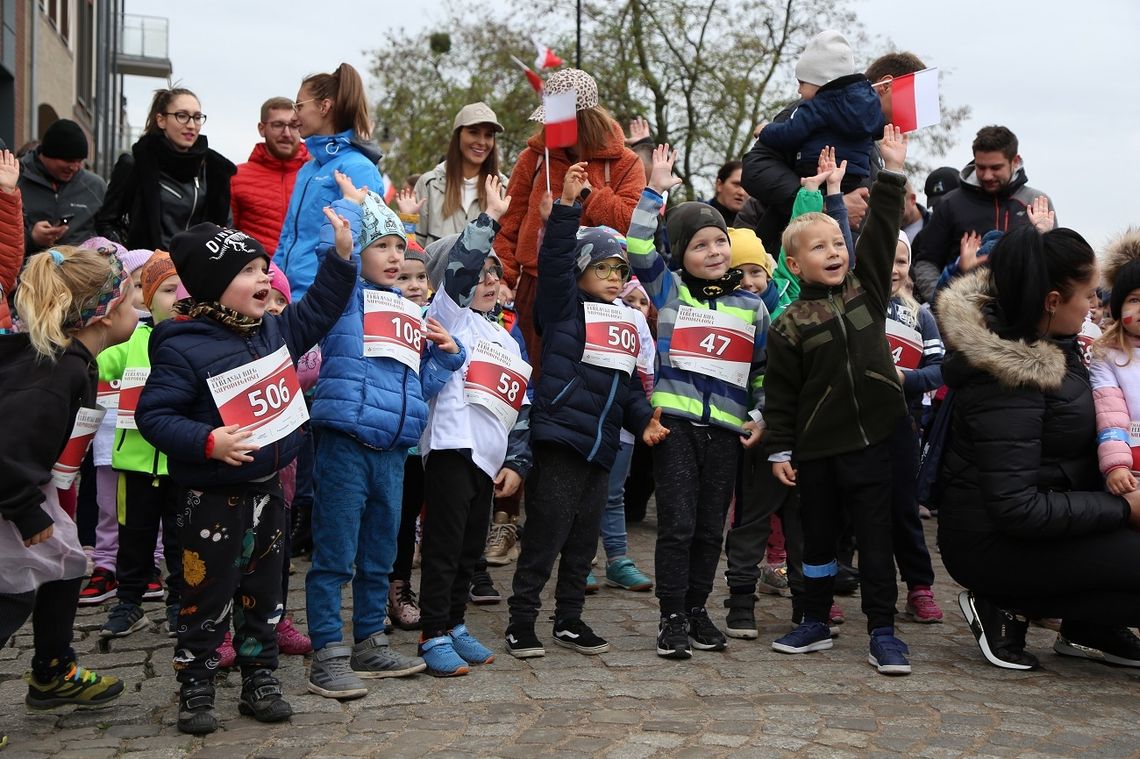 Mali elblążanie pobiegli dla Niepodległej [ZDJĘCIA]