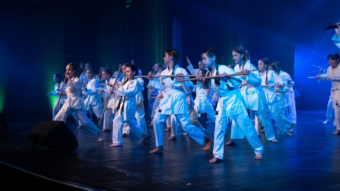 Matylda i Chicago, czyli Welcome to Broadway na elbląskiej scenie [WIDEO]