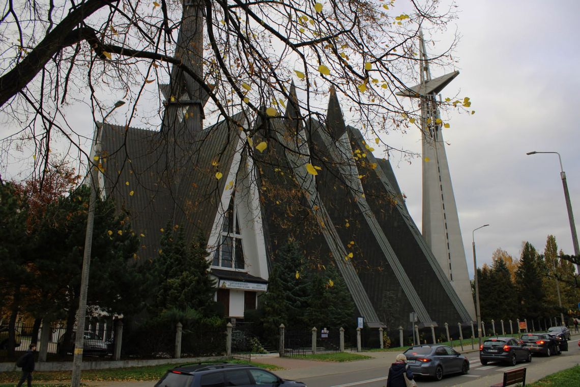 Msza za Ojczyznę i politycy w kościele. Diecezja elbląska zabiera głos