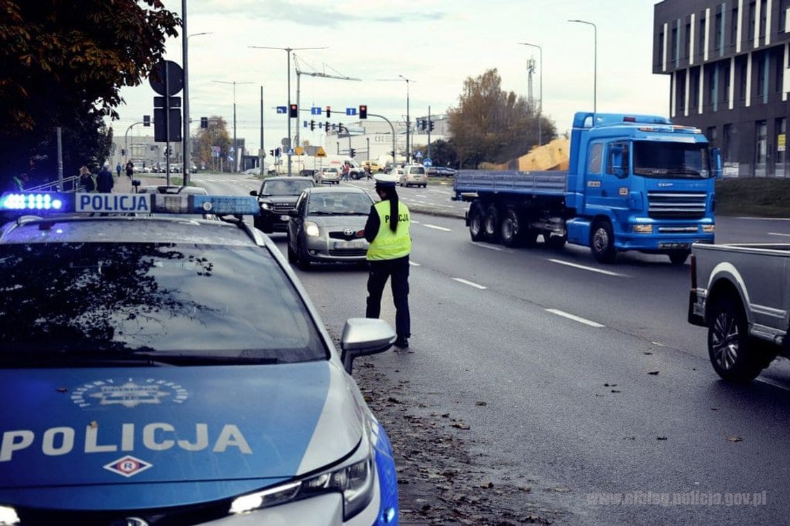 Na Nowowiejskiej stracił prawo jazdy i samochód