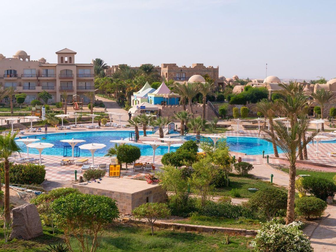 Na wakacje prosto z naszego lotniska! Zimą egipskie plaże w Marsa Alam, a latem 2026 powrócą słoneczne podróże do Turcji i Albanii. Czekają również Holandia i Niemcy.