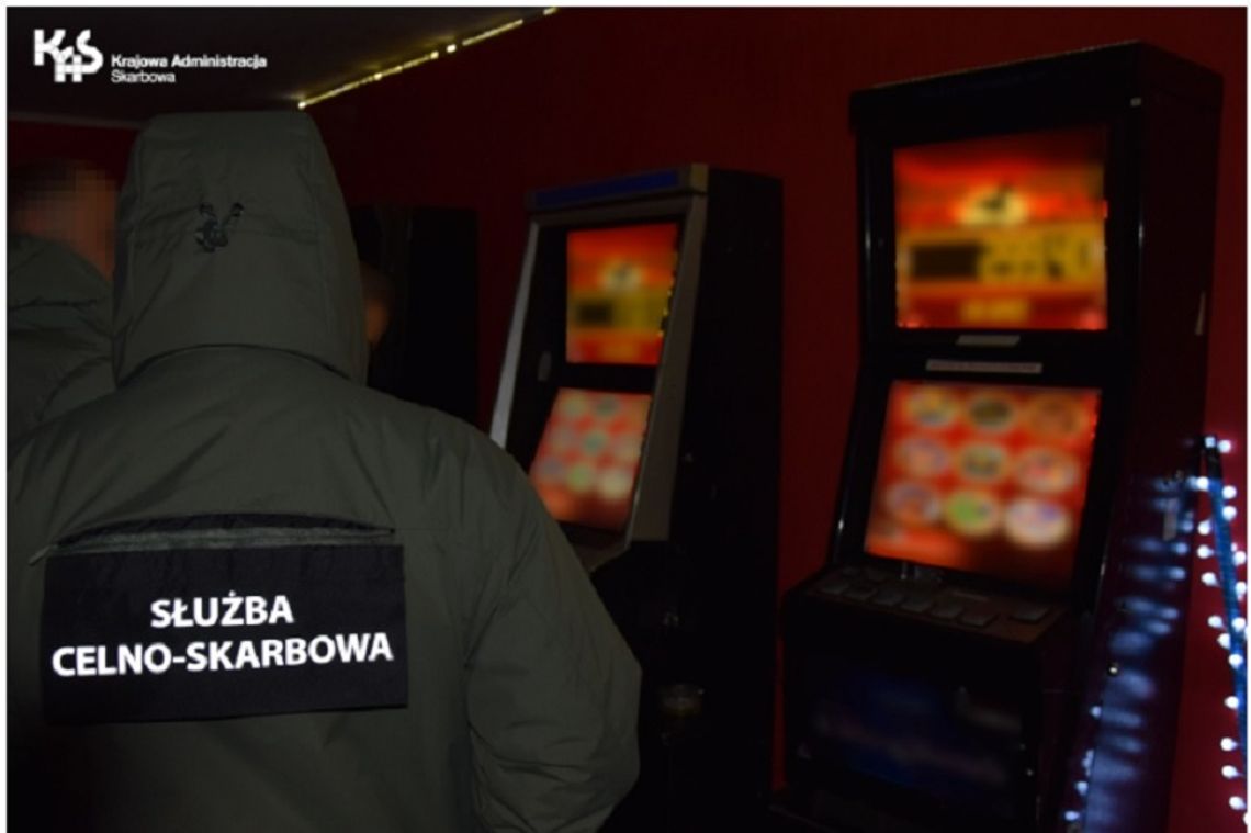 Nielegalne automaty zajęte. Akcja na terenie Elbląga i Olsztyna Nielegalne automaty zajęte. Akcja na terenie Elbląga i Olsztyna