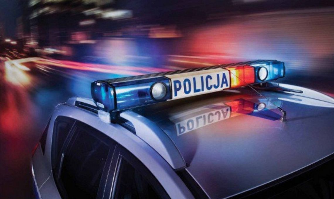 Niewybuch na dziedzińcu Galerii EL, wypadek w Pasłęku i pijany kierowca. Policja podsumowała weekend