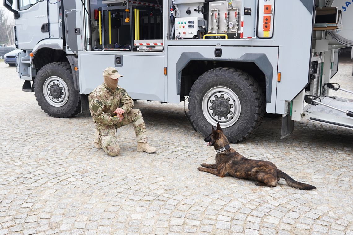 Nowi czworonożni funkcjonariusze na Warmii i Mazurach Nowi czworonożni funkcjonariusze na Warmii i Mazurach