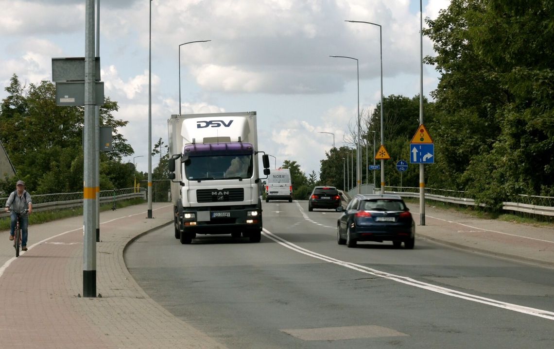 Ograniczenie na Moście Wyszyńskiego