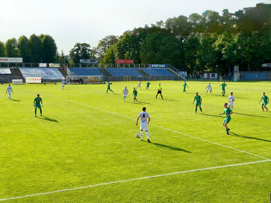 Olimpia zalicza porażkę na własnym boisku
