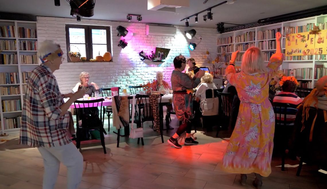 Opaski życia, sąsiedzkie wsparcie i darmowe przejazdy – Elbląg uruchamia MEGApakiet usług Opaski życia, sąsiedzkie wsparcie i darmowe przejazdy – Elbląg uruchamia MEGApakiet usług