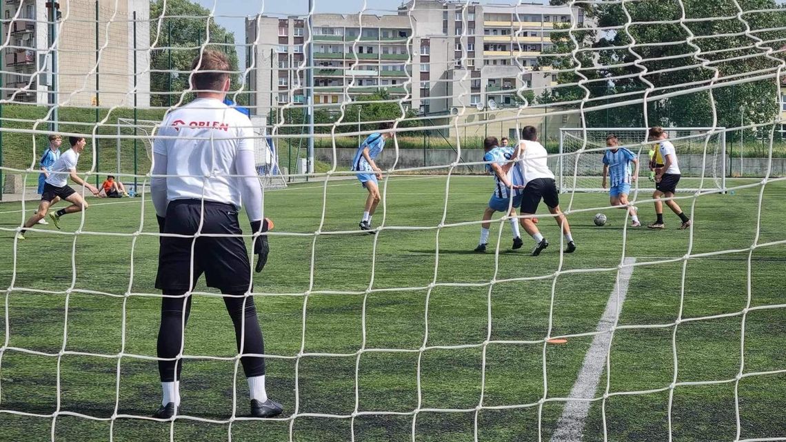 Piłkarskie emocje z MOSiR-em Piłkarskie emocje z MOSiR-em