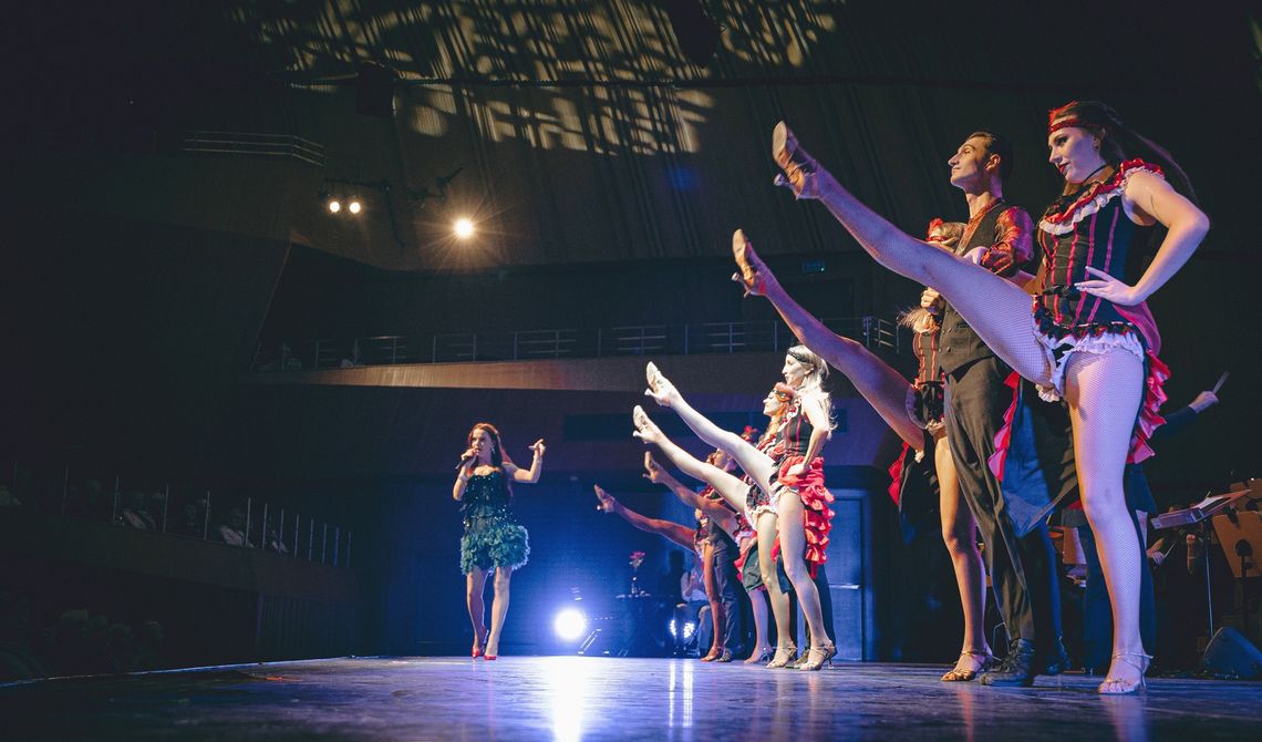 „Pod dachami Paryża” w Elblągu – muzyczna podróż do stolicy miłości „Pod dachami Paryża” w Elblągu – muzyczna podróż do stolicy miłości