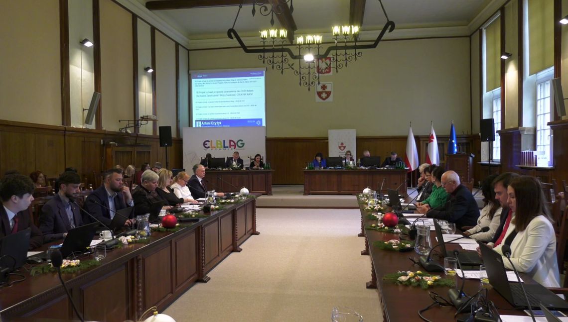 Podgrzewana murawa czy cmentarz – co wybiorą radni Elbląga? Podgrzewana murawa czy cmentarz – co wybiorą radni Elbląga?