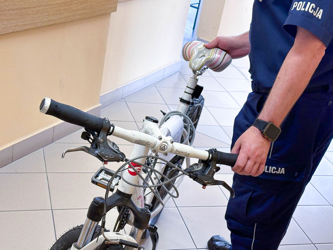 Policjanci odzyskali skradziony rower chwilę po zgłoszeniu – 32-latek zatrzymany