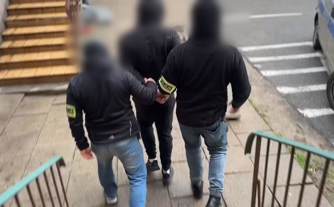 Policjanci weszli do mieszkania. Znaleźli blisko 4 kg narkotyków Policjanci weszli do mieszkania. Znaleźli blisko 4 kg narkotyków