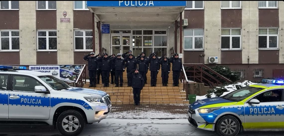 Policjanci z Elbląga oddali Jej hołd [ZOBACZ FILM]