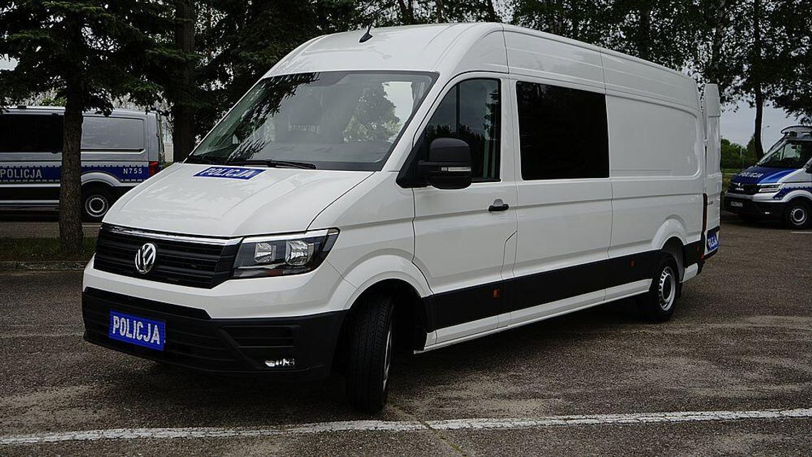 Policjanci z Elbląga w mobilnym punkcie pomocy ofiarom przestępstw Policjanci z Elbląga w mobilnym punkcie pomocy ofiarom przestępstw