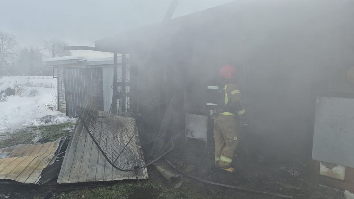 Pożar baru w Raczkach Elbląskich [zdjęcia]