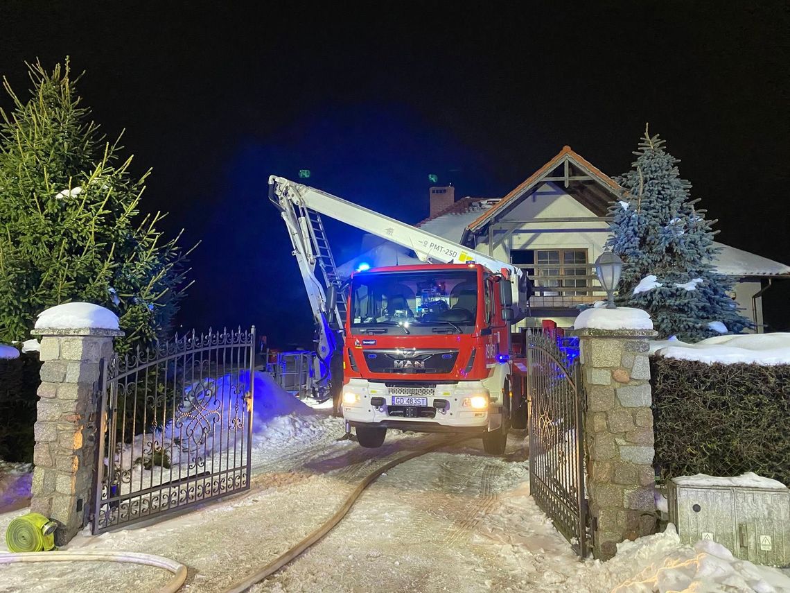 Pożar w Rodzinnym Domu Dziecka. Jedno dziecko trafiło do szpitala