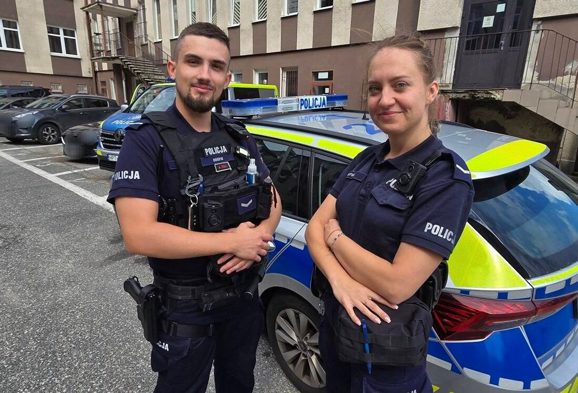 Sekundy decydowały o życiu. Policjanci ruszyli do akcji po wypadku z koparką