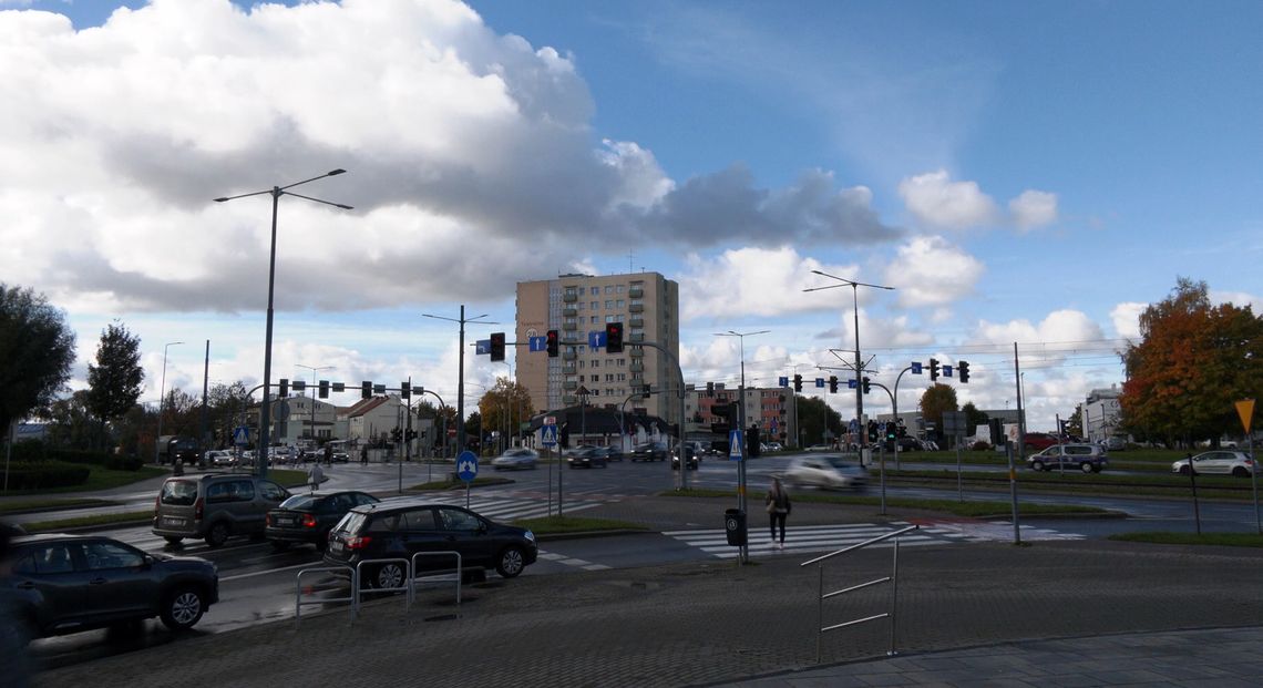 Skrzyżowanie Teatralna-Nowowiejska. Kierowcy domagają się zmian! Skrzyżowanie Teatralna-Nowowiejska. Kierowcy domagają się zmian!