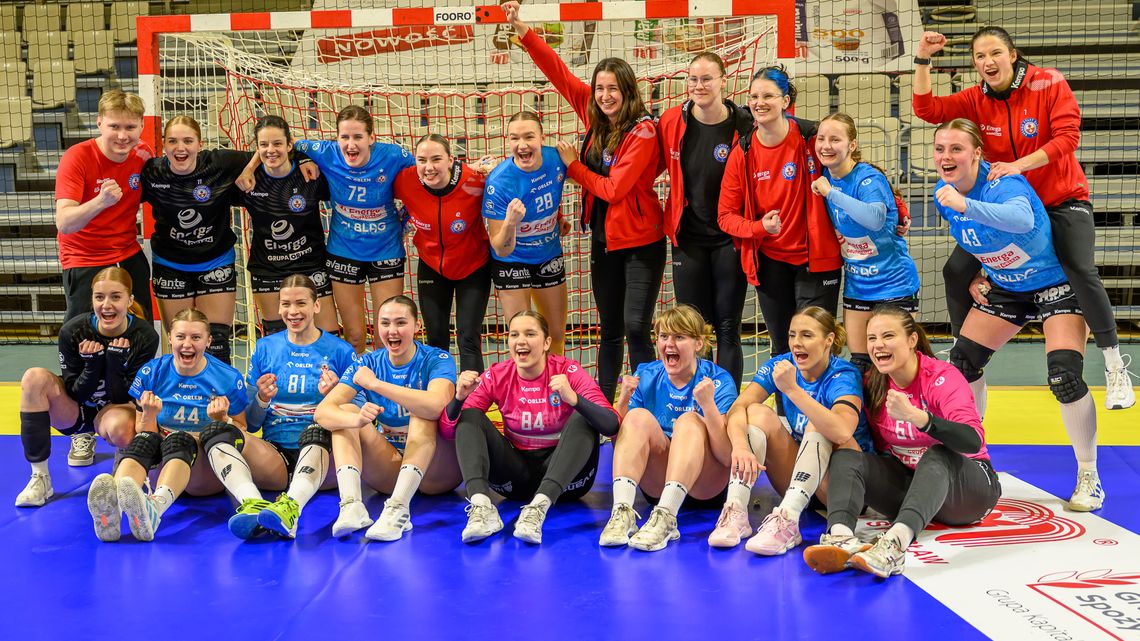 Start wygrywa i zagra z najlepszymi (skrót)