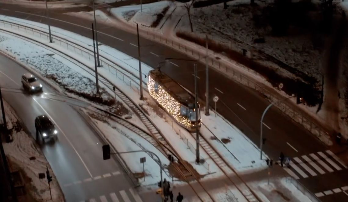 Świąteczny tramwaj - wydłużony czas kursowania Świąteczny tramwaj - wydłużony czas kursowania