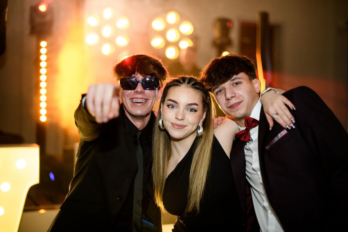 Tak się bawi IV LO w Elblągu [FOTO]