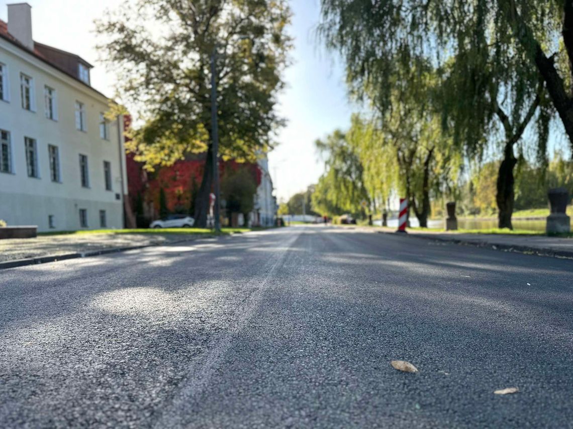 Ulica Bulwar Zygmunta Augusta jest już otwarta. Po dziurach nie ma śladu