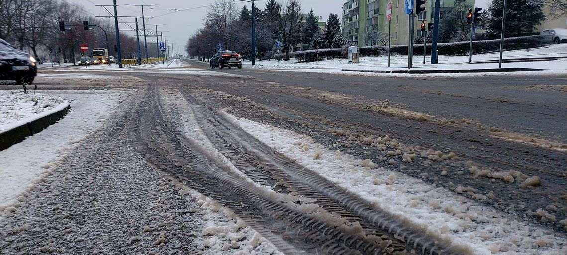 Uwaga kierowcy i piesi. Synoptycy wydali ostrzeżenie Uwaga kierowcy i piesi. Synoptycy wydali ostrzeżenie