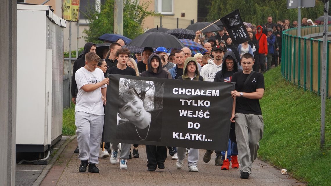 W Elblągu odbył się Marsz Milczenia ku pamięci Oliwiera [FOTO]