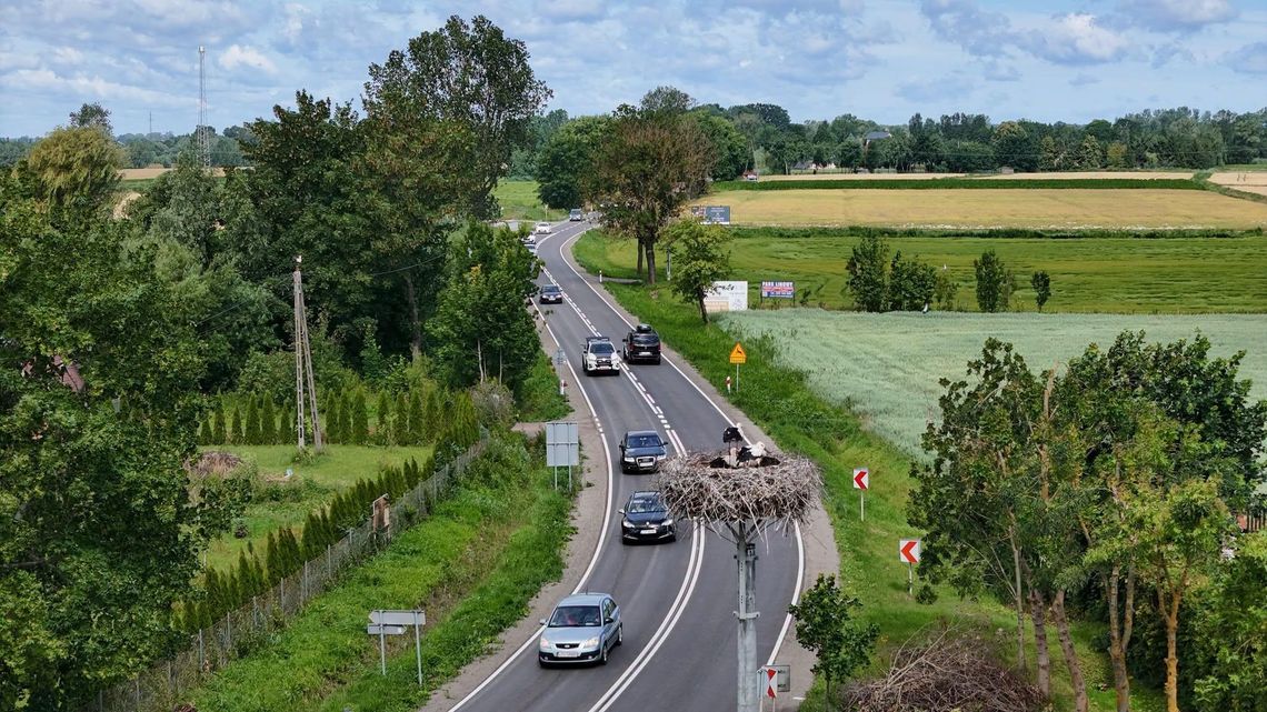 Wakacyjna trasa na Mierzeję zyskała nową nawierzchnię [FOTO]
