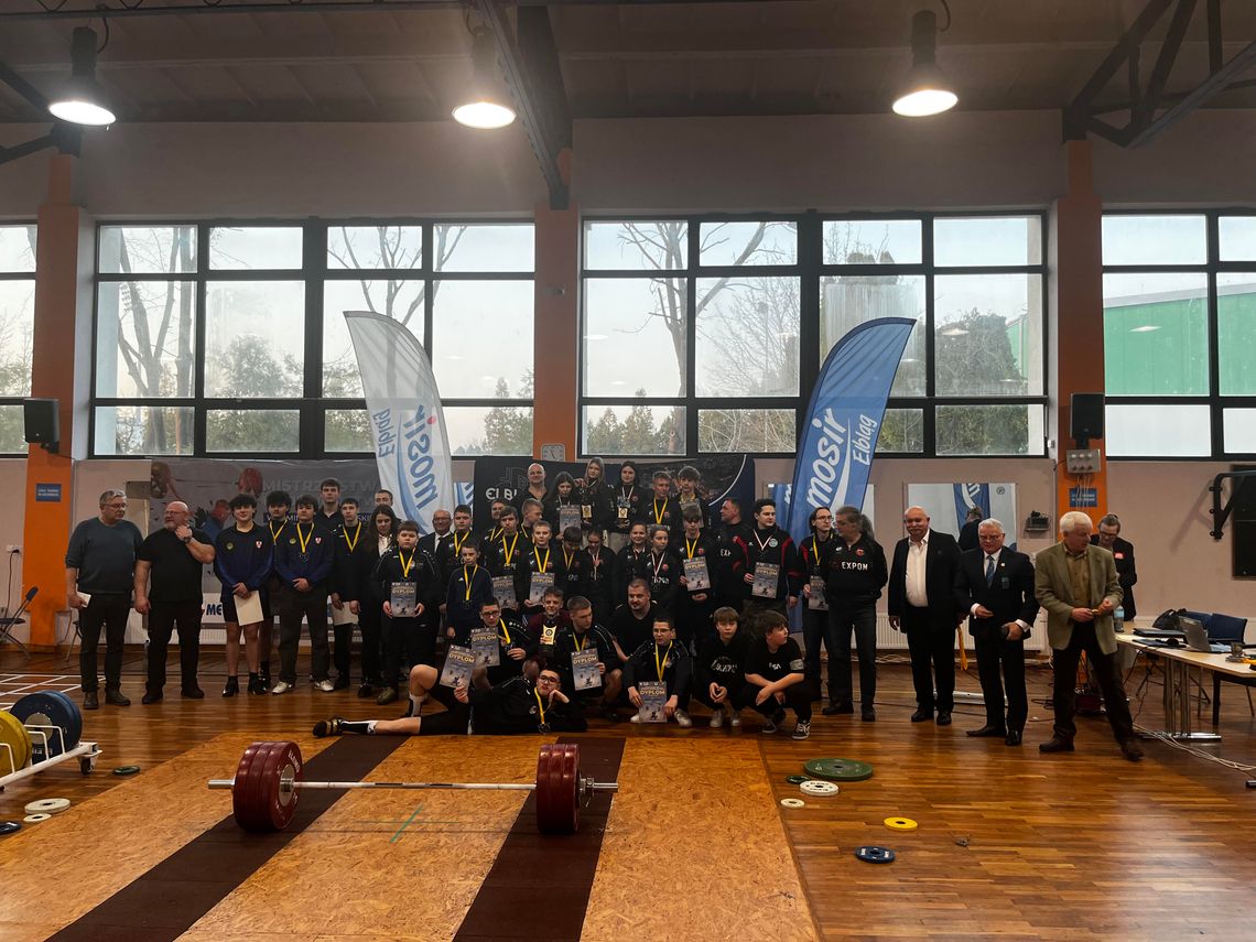 Walka o tytuły i przepustki do Polski. Ciężarowcy rywalizowali w Elblągu [GALERIA ZDJĘĆ]