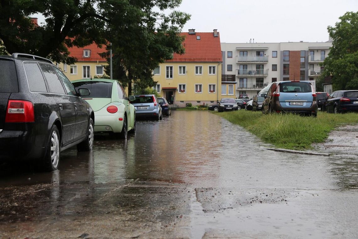 Worki i piasek dla mieszkańców Elbląga
