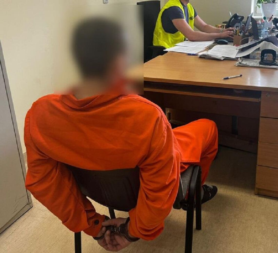 Wpadli w ręce kryminalnych na stacji paliw w Elblągu. Kierowcy mogą odetchnąć